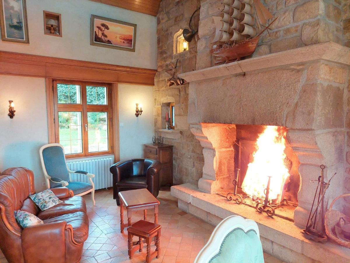 Breton Granite Stone House With Fantastic Sea Views *