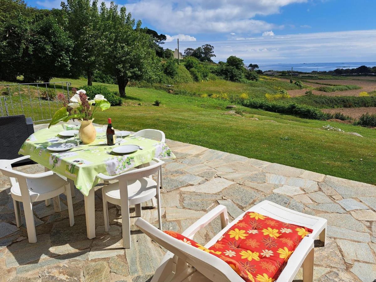 Breton Granite Stone House With Fantastic Sea Views *