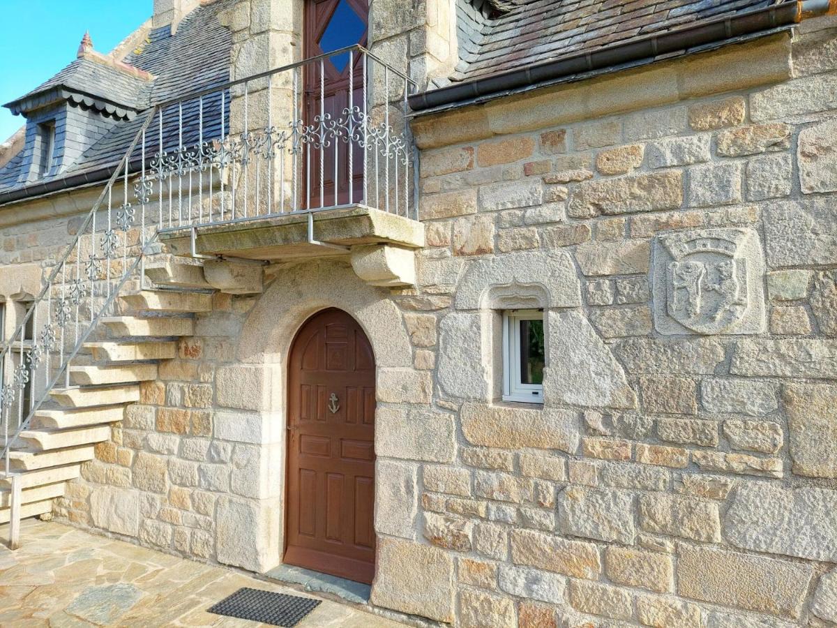 Holiday home Breton Granite Stone House With Fantastic Sea Views Saint-Pol-de-Leon